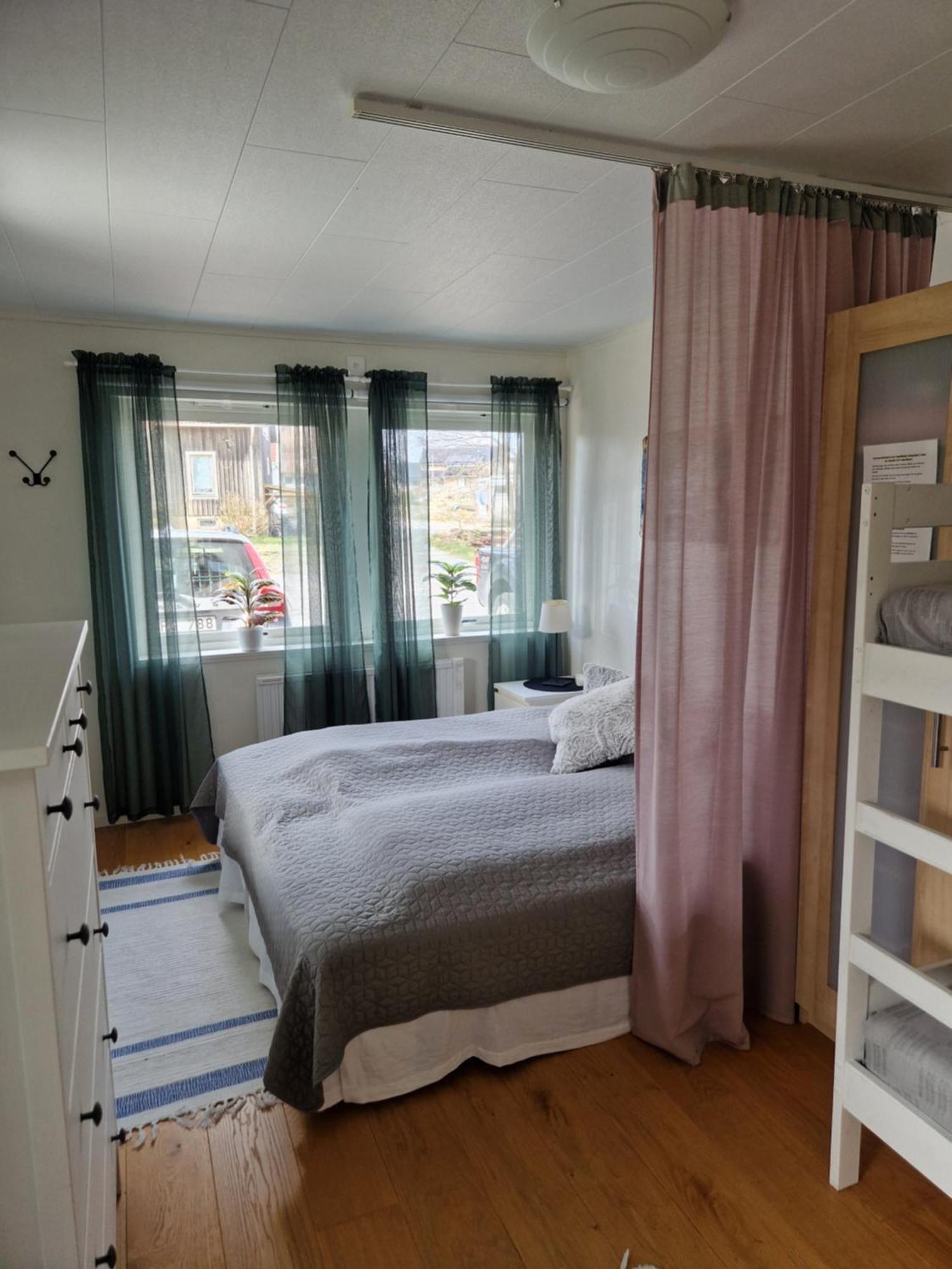 Skaergardsidyll Pa Bjoerkoe Med Gangavstand Till Havet Skarvik Εξωτερικό φωτογραφία